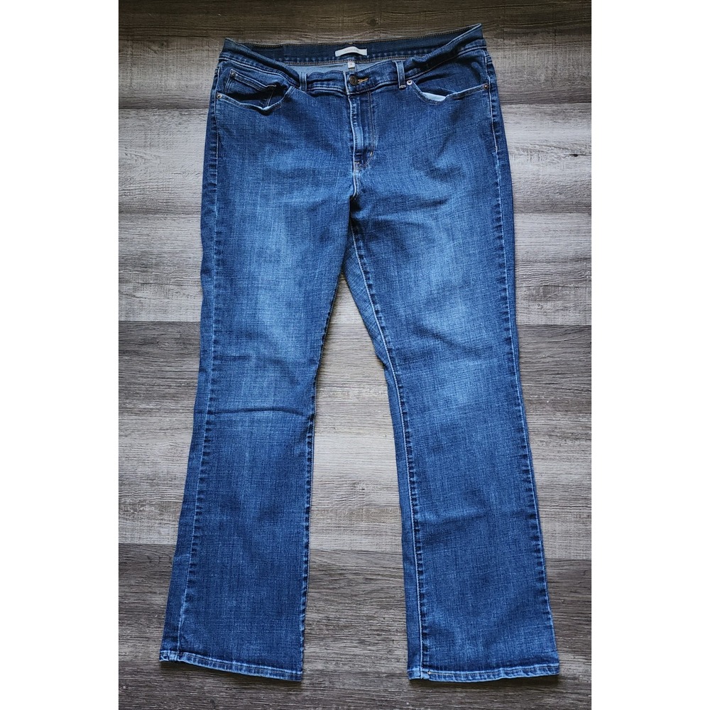 Levi's Women's Size 16 Classic Boot Cut Jeans
